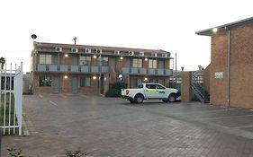 Spa Village Motel